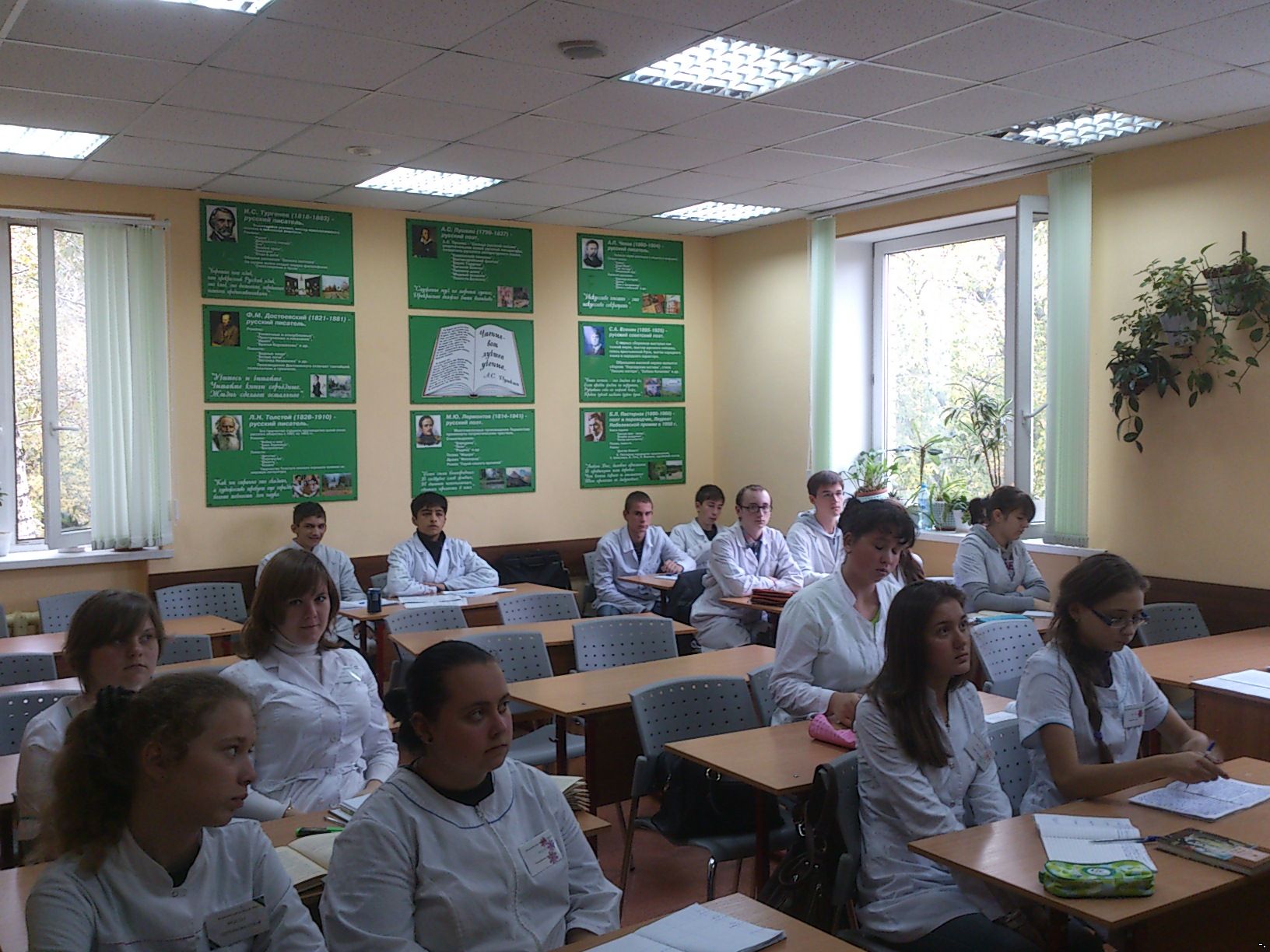 Школы Колледжы Институты для съемок кино Локейшен в Москве